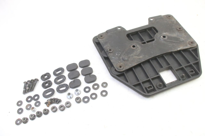 photo de PLACA PARA TOP CASE HONDA ST PAN EUROPEAN 1300 (2002 - 2013) - Estado da superfície