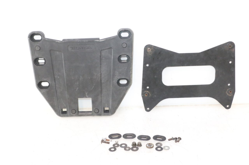 photo de PLACA DE TOP CASE HONDA XLV VARADERO 125 (2007 - 2012) - Vista principal