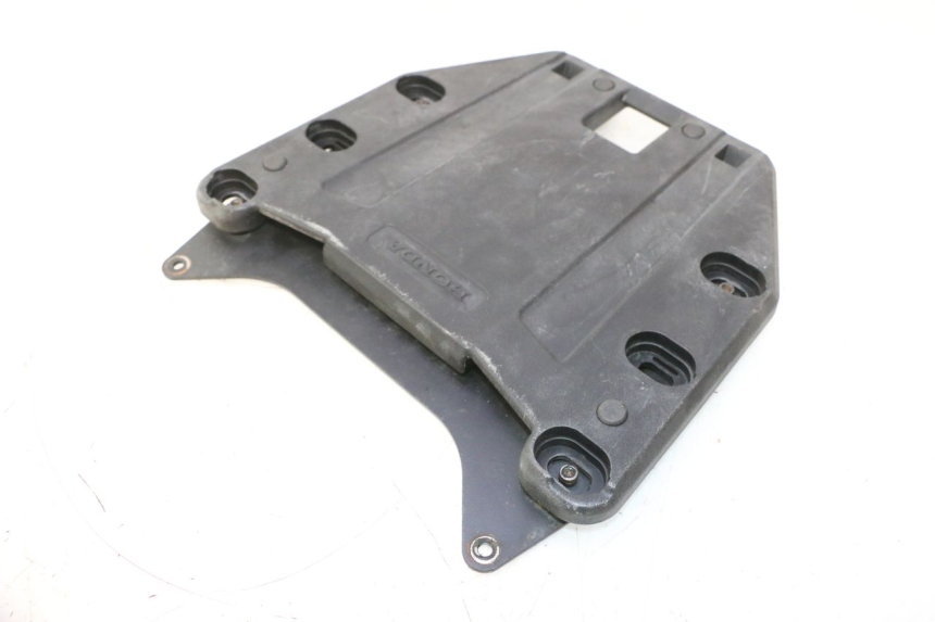 photo de PLACA DE TOP CASE HONDA XLV VARADERO 125 (2007 - 2012) - Zoom do estado de desgaste