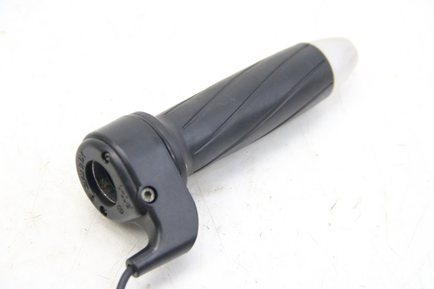 photo de MANETE DO ACELERADOR ECCITY ARTELEC 670 1 (2013 - 2017) - Zoom do estado de desgaste