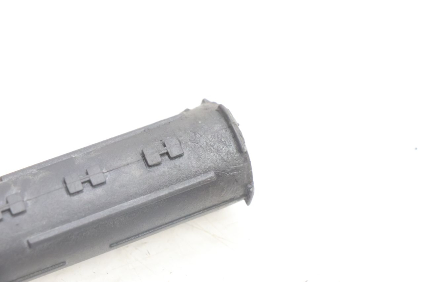 photo de Punho do acelerador APRILIA ATLANTIC S 125 (2010 - 2013) - Ampliação técnica
