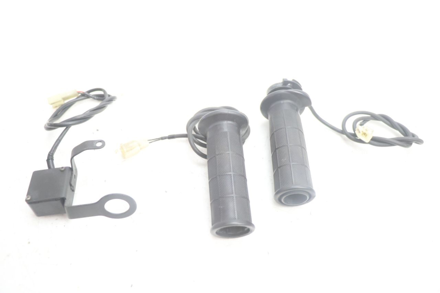 photo de Manete do acelerador SUZUKI BURGMAN EXECUTIVE ABS 650 (2006 - 2012) - Detalhe da peça