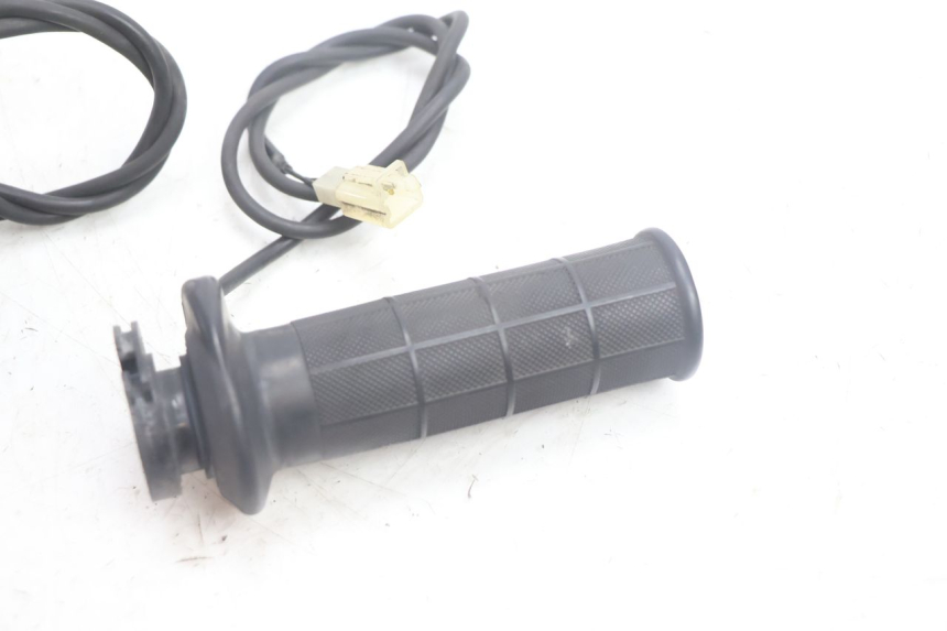 photo de Manete do acelerador SUZUKI BURGMAN EXECUTIVE ABS 650 (2006 - 2012) - Outro ângulo de visão