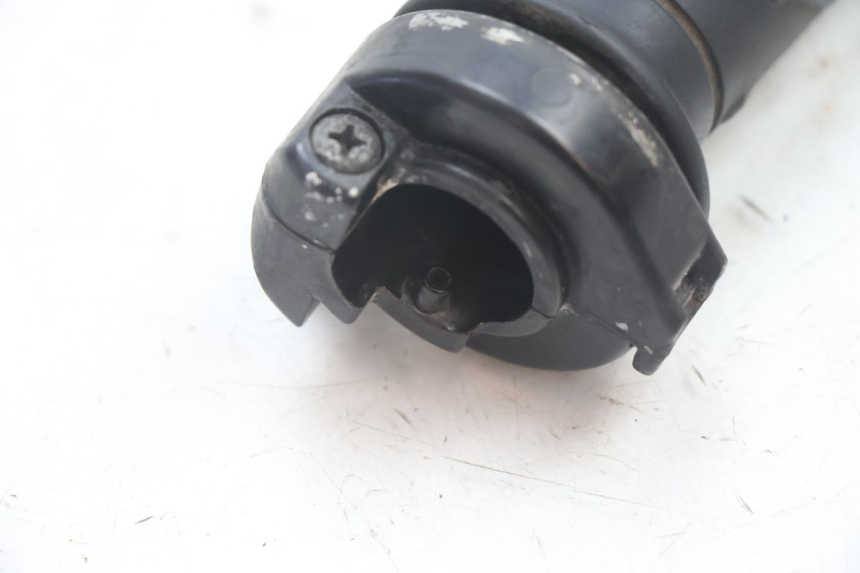 photo de Manete do acelerador TGB CITY RS 50 (2011 - 2016) - Zoom do estado de desgaste