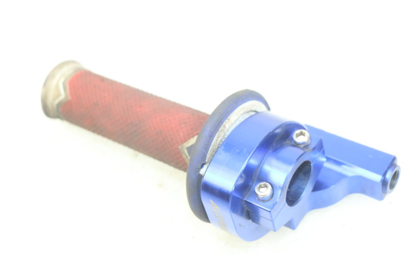 photo de MANETE DO ACELERADOR HONDA CR 125 (1995 - 1997) - Pontos de fixação