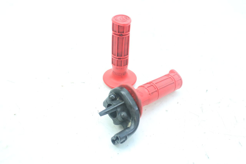 photo de MANETE DO ACELERADOR HONDA CRF 250 (2010 - 2013) - Outro ângulo de visão