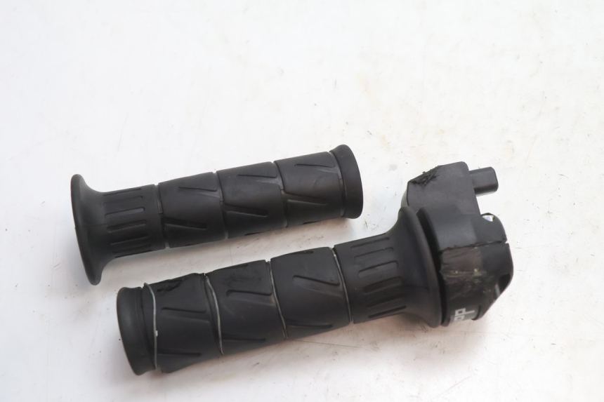 photo de Punho do acelerador HM HONDA DERAPAGE 50 (2007 - 2009) - Ampliação técnica