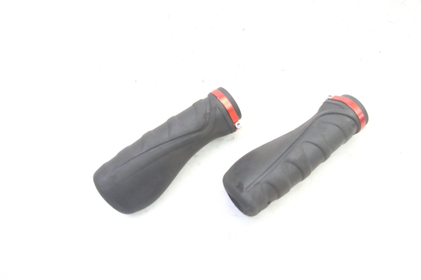 photo de MANETE DO ACELERADOR URBANGLIDE E-CROSS PRO 1 - Outro ângulo de visão
