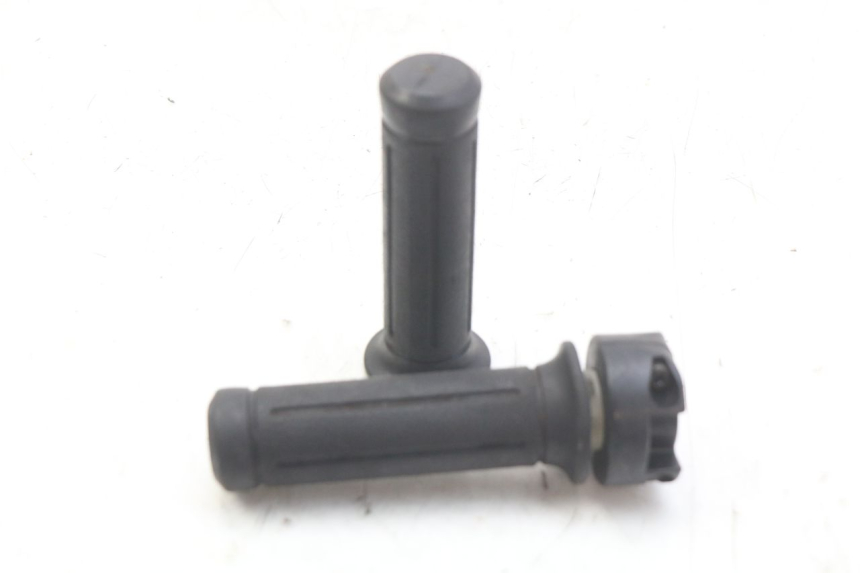photo de MANETE DO ACELERADOR HONDA FES PANTHEON 2T 125 (1998 - 2002) - Vista principal