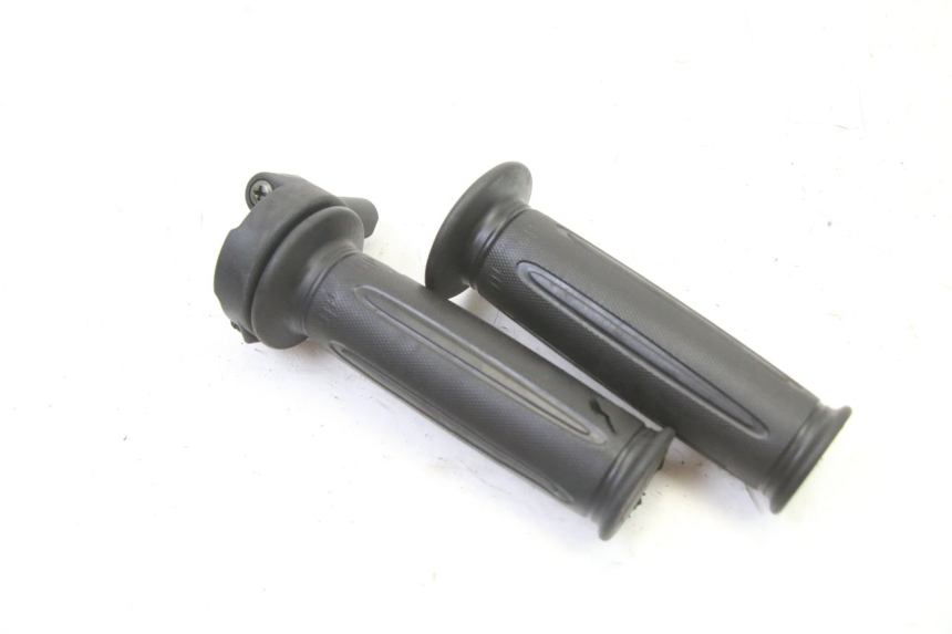 photo de MANETE DO ACELERADOR SYM FIDDLE 3 III 50 (2014 - 2020) - Detalhe da peça