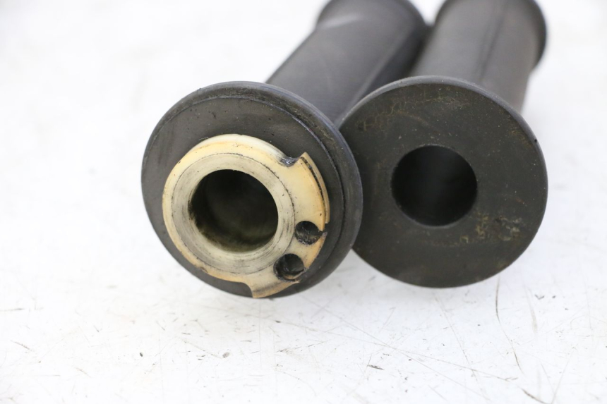 photo de MANETE DO ACELERADOR YAMAHA FJ 36Y 1100 (1984 - 1985) - Ampliação técnica