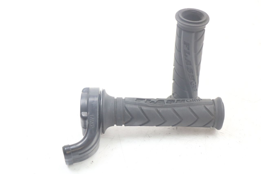 photo de MANETE DO ACELERADOR YAMAHA FJ 3CX 1200 (1986 - 1996) - Detalhe da peça