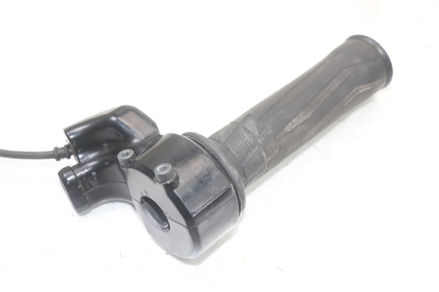 photo de MANETE DO ACELERADOR YAMAHA FJR ABS 1300 (2006 - 2012) - Zoom do estado de desgaste