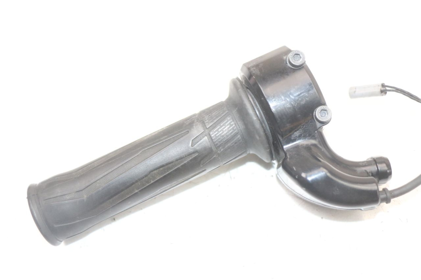 photo de MANETE DO ACELERADOR YAMAHA FJR ABS 1300 (2006 - 2012) - Estado da superfície