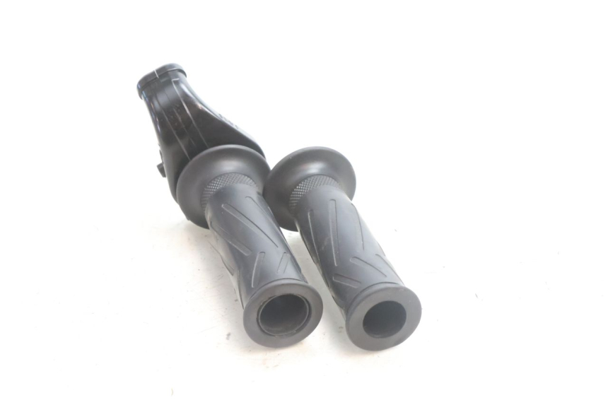 photo de MANETE DO ACELERADOR YAMAHA FZ8 800 (2010 - 2016) - Ampliação técnica