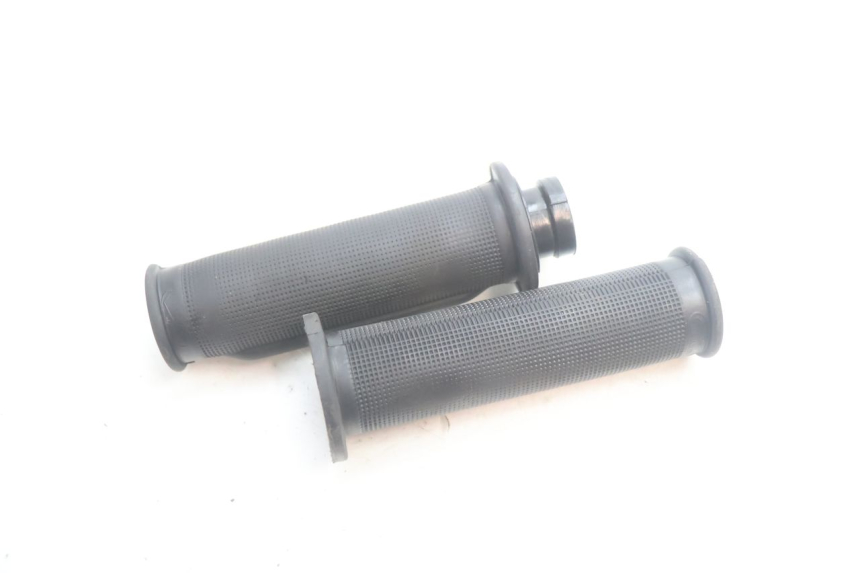 photo de MANETE DO ACELERADOR PEUGEOT KISBEE 4T 50 (2010 - 2017) - Outro ângulo de visão