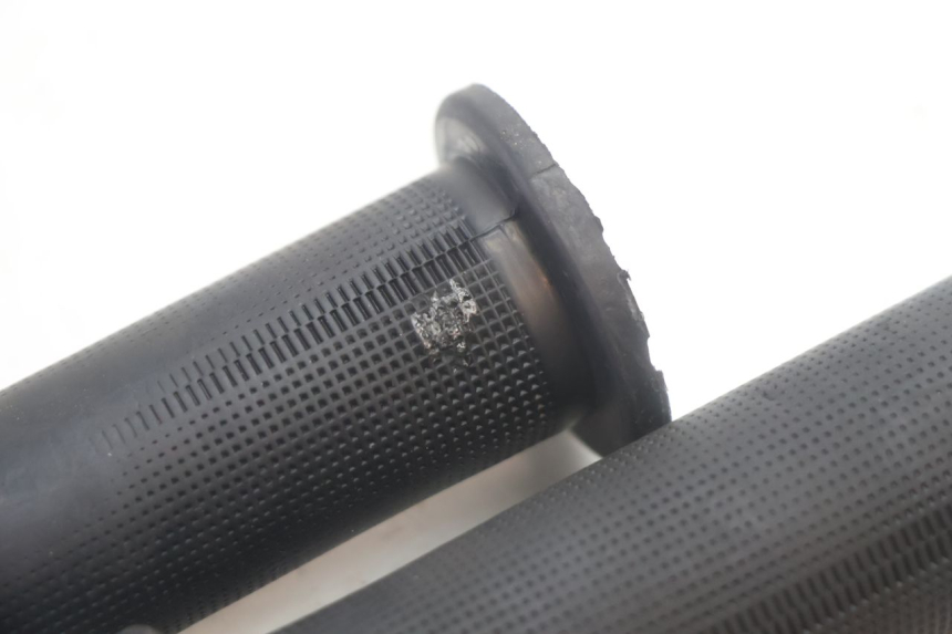 photo de MANETE DO ACELERADOR PEUGEOT KISBEE 4T 50 (2010 - 2017) - Pontos de fixação