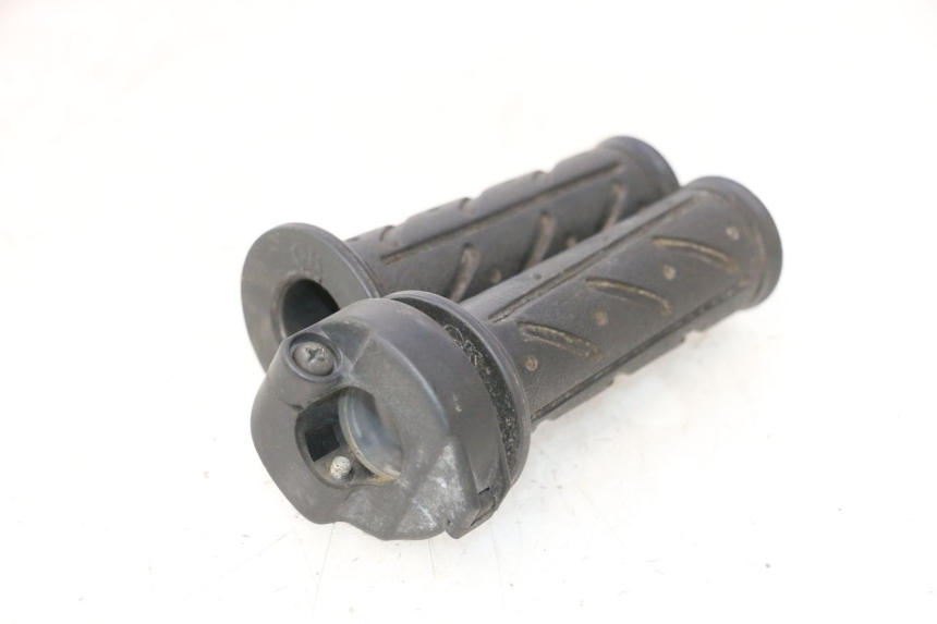 photo de MANETE DO ACELERADOR KYMCO LIKE 125 (2009 - 2016) - Outro ângulo de visão
