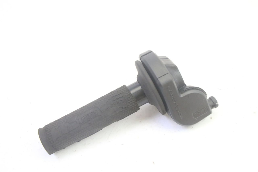 photo de MANETE DO ACELERADOR PEUGEOT LUDIX 50 (2005 - 2007) - Outro ângulo de visão