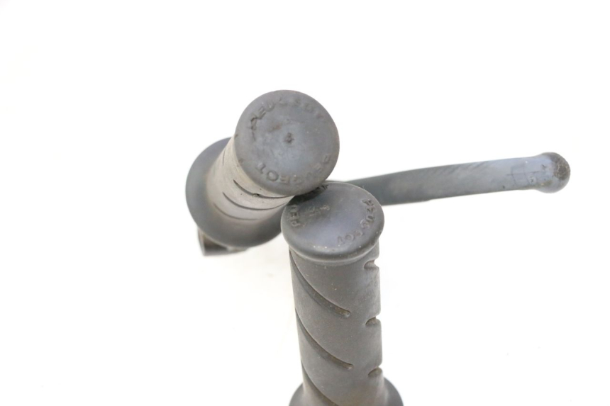 photo de Manete do acelerador PEUGEOT LUDIX ONE 50 (2004 - 2006) - Zoom do estado de desgaste