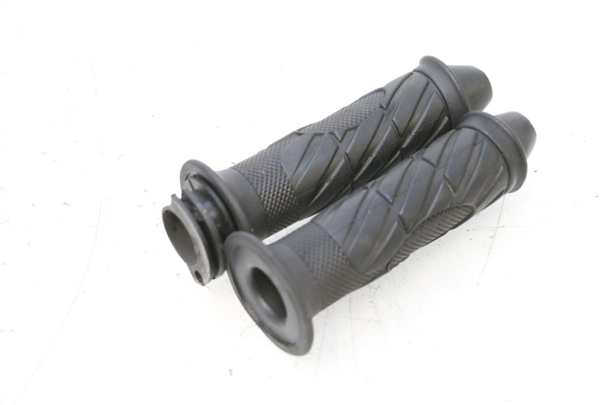 photo de MANETE DO ACELERADOR KEEWAY MATRIX RX9 125 (2006 - 2007) - Zoom do estado de desgaste