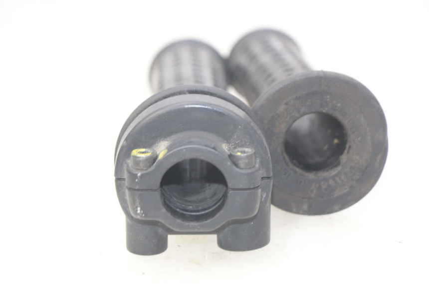 photo de MANETE DO ACELERADOR PIAGGIO MP3 LT 400 (2007 - 2012) - Zoom do estado de desgaste