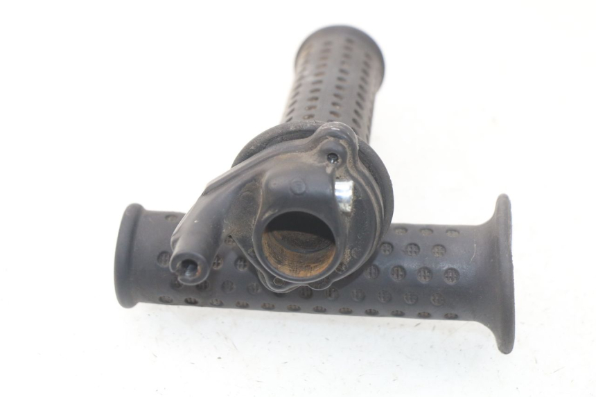 photo de MANETE DO ACELERADOR PIAGGIO MP3 125 (2006 - 2014) - Detalhe da peça