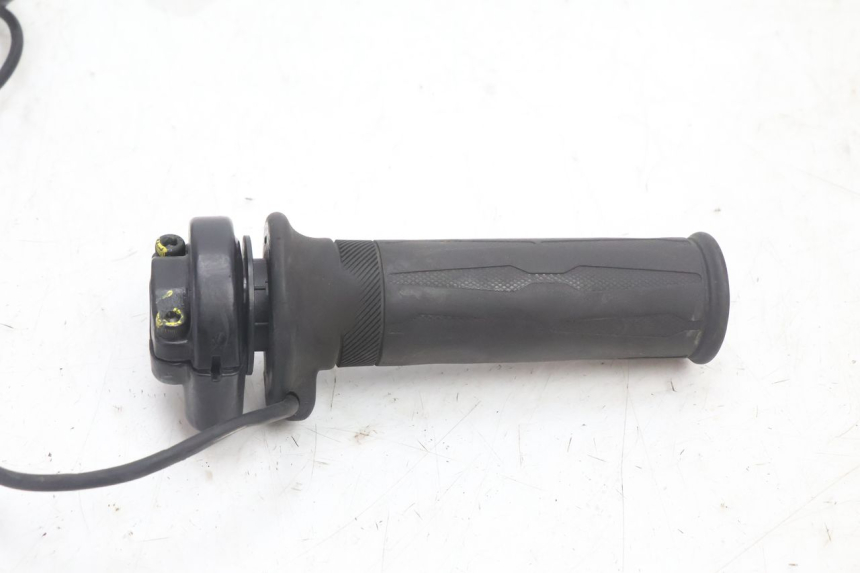 photo de MANETE DO ACELERADOR PIAGGIO MP3 500 (2016 - 2018) - Outro ângulo de visão