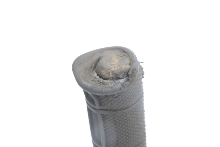 photo de Manete do acelerador RIEJU MRT PRO SUPERMOTARD 50 (2007 - 2018) - Estado da superfície