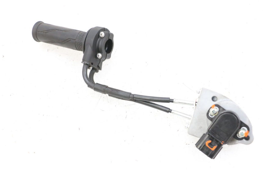 photo de MANETE DO ACELERADOR YAMAHA NEO'S CORE 1 (2022 - 2026) - Detalhe da peça