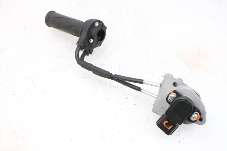 photo de MANETE DO ACELERADOR YAMAHA NEO'S CORE 1 (2022 - 2026) - Inspeção visual