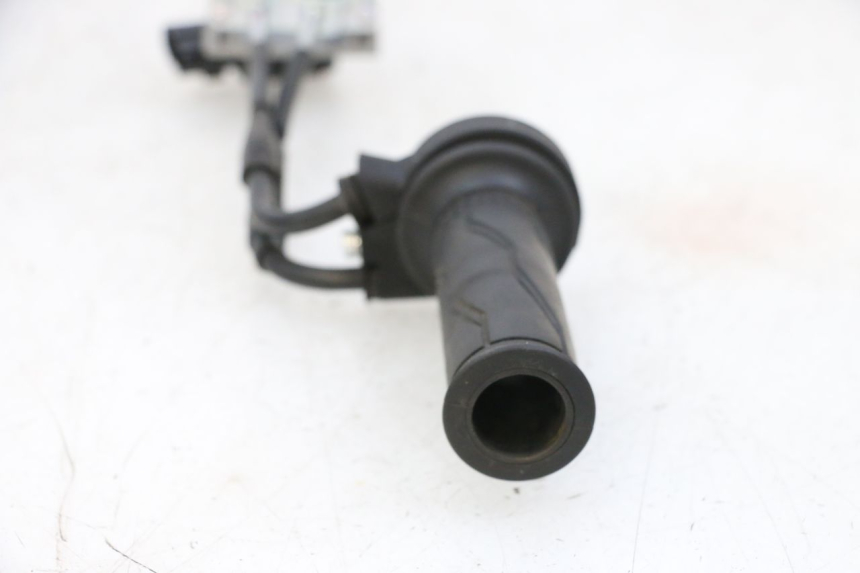 photo de MANETE DO ACELERADOR YAMAHA NEO'S CORE 1 (2022 - 2026) - Ampliação técnica
