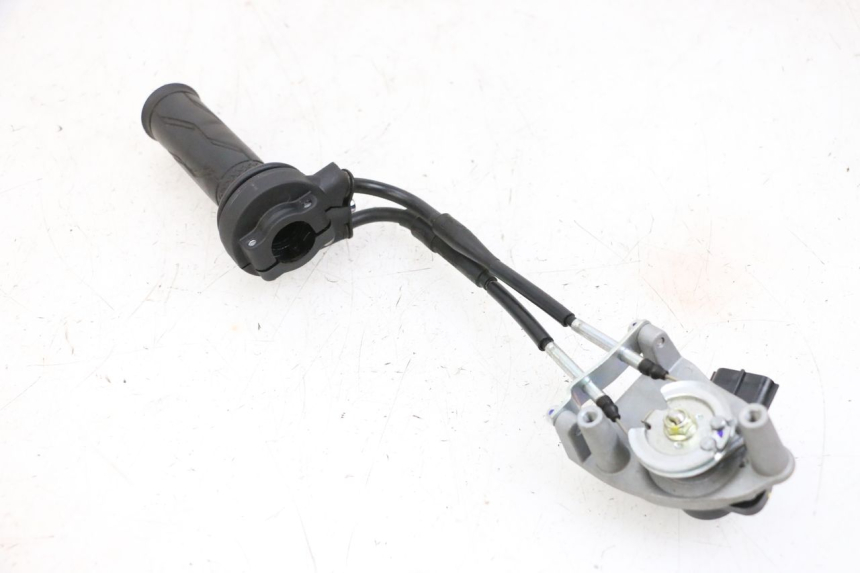 photo de MANETE DO ACELERADOR YAMAHA NEO'S CORE 1 (2022 - 2026) - Peça verificada
