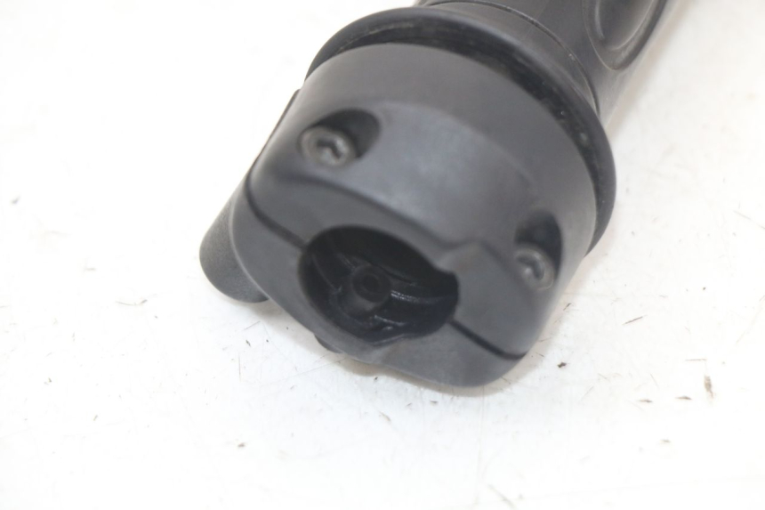 photo de MANETE DO ACELERADOR YAMAHA NEO'S NEOS 2T 50 (2007 - 2017) - Zoom do estado de desgaste