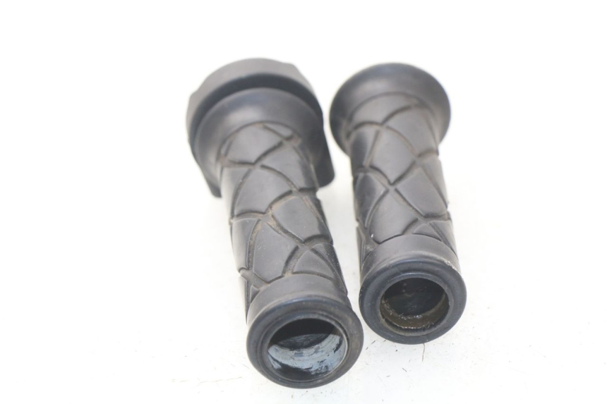 photo de MANETE DO ACELERADOR YAMAHA NEOS NEO'S 4T 50 (2008 - 2016) - Zoom do estado de desgaste