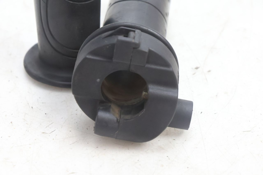 photo de MANETE DO ACELERADOR SYM ORBIT 2 4T 50 (2008 - 2017) - Detalhe da peça