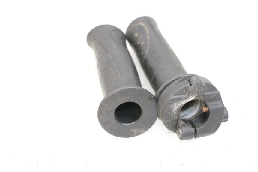photo de MANETE DO ACELERADOR SYM ORBIT III 3 4T 50 (2018 - 2021) - Pontos de fixação