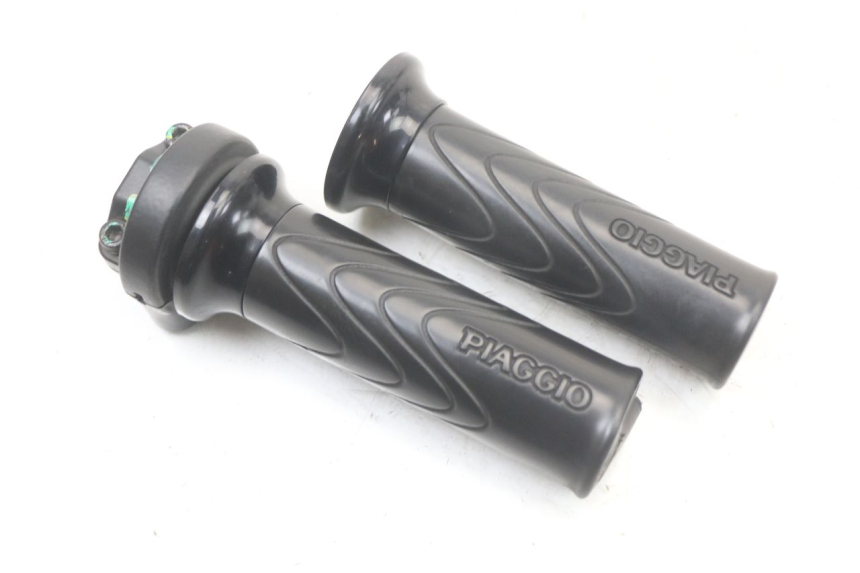 photo de MANETE DO ACELERADOR PIAGGIO LIBERTY IGET 4T 50 (2021 - 2025) - Detalhe da peça