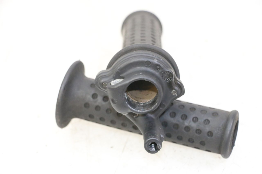 photo de MANETE DO ACELERADOR PIAGGIO VESPA GRANTURISMO 200 (2004 - 2005) - Detalhe da peça