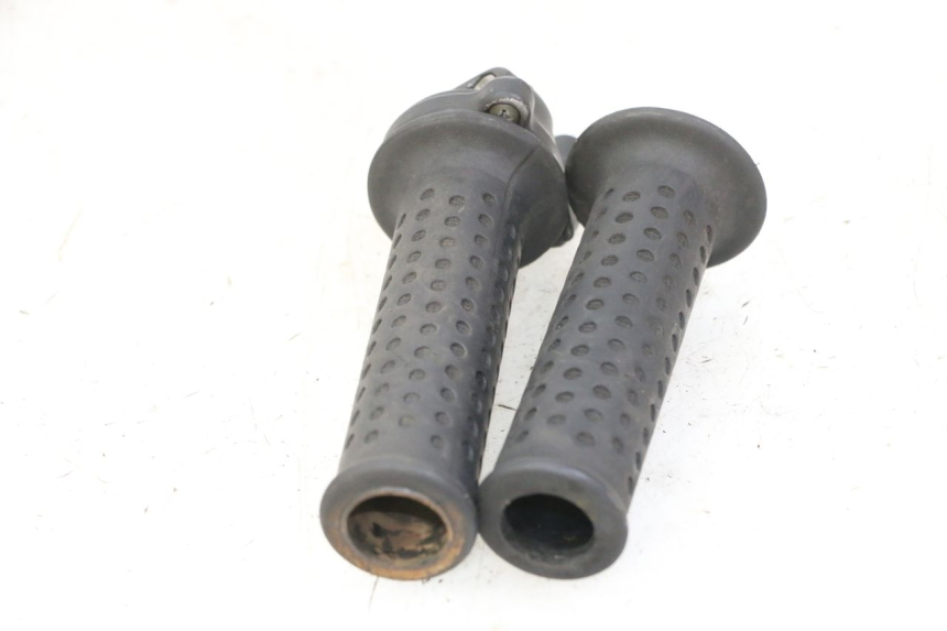 photo de MANETE DO ACELERADOR PIAGGIO VESPA GRANTURISMO 200 (2004 - 2005) - Ampliação técnica