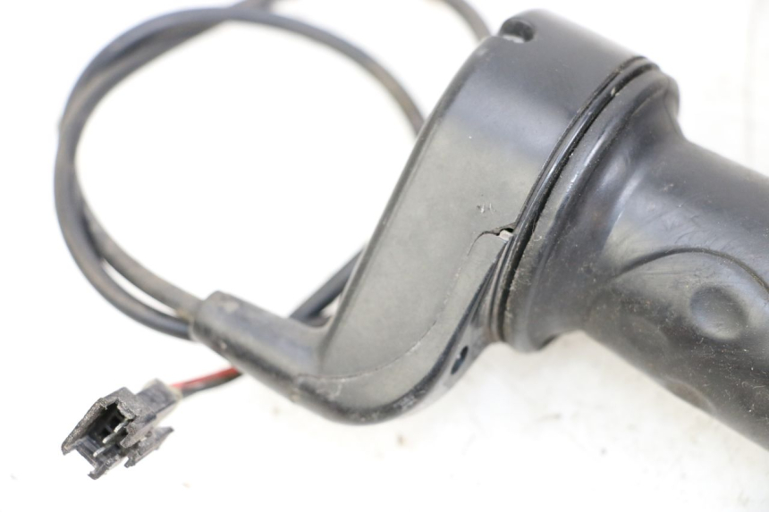 photo de MANETE DO ACELERADOR DOLPHIN PYGMY 1 (2020 - 2024) - Ampliação técnica