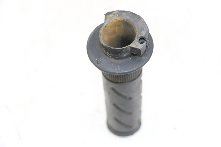 photo de MANETE DO ACELERADOR EUROCKA R8 4T 50 (2013 - 2022) - Zoom do estado de desgaste