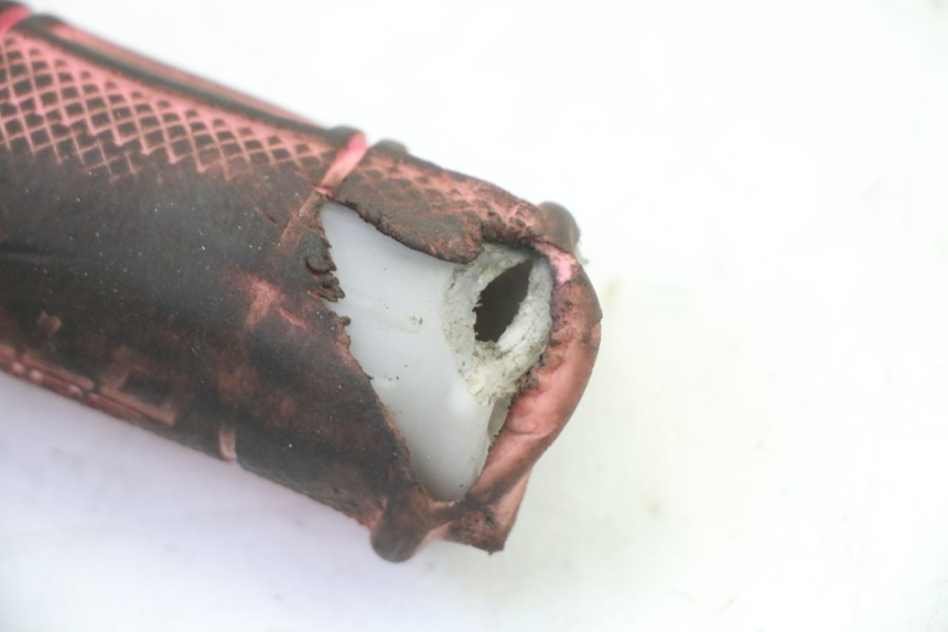 photo de MANETE DO ACELERADOR APOLLO RFZ 150 - Pontos de fixação