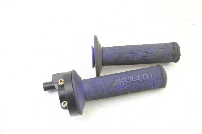 photo de MANETE DO ACELERADOR APOLLO RFZ 125 - Detalhe da peça