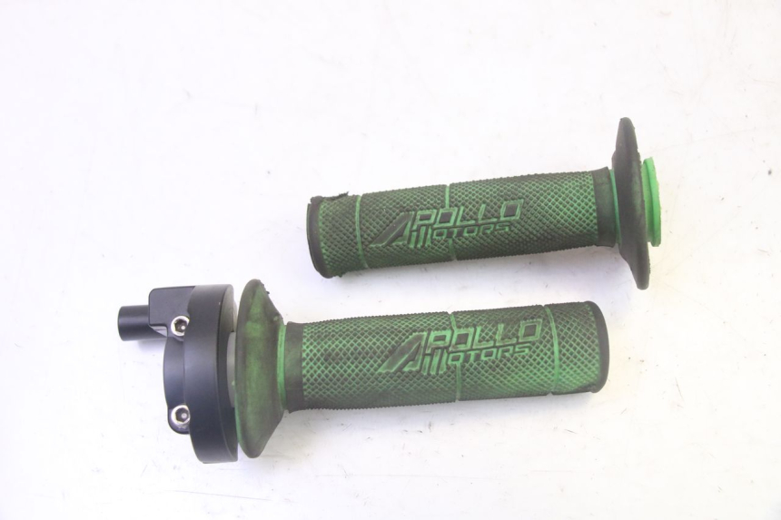 photo de MANETE DO ACELERADOR APOLLO RFZ 125 - Vista principal