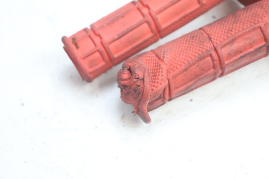 photo de Manete do acelerador APOLLO RFZ 125 - Pontos de fixação