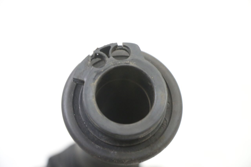 photo de MANETE DO ACELERADOR PEUGEOT SATELIS COMPRESSOR K15 125 (2006 - 2009) - Zoom do estado de desgaste