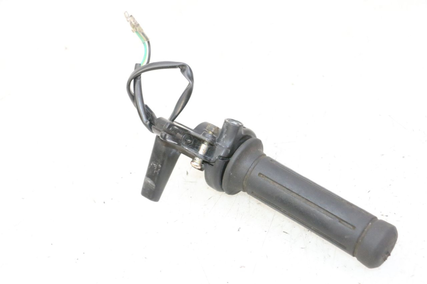 photo de MANETE DO ACELERADOR HONDA SCV LEAD 100 (2003 - 2007) - Zoom do estado de desgaste