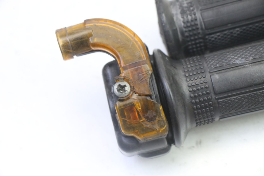 photo de MANETE DO ACELERADOR DERBI SENDA SM DRD 50 (2008 - 2013) - Detalhe da peça