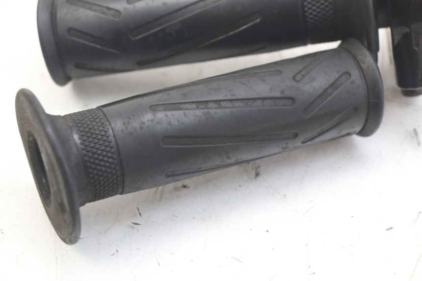 photo de MANETE DO ACELERADOR MBK SKYCRUISER 125 (2006 - 2009) - Zoom do estado de desgaste